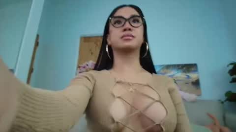 asianluvbunny online show from February 6, 10:10 am