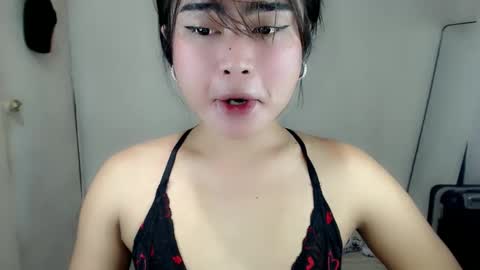 kianna online show from March 25, 2:50 am