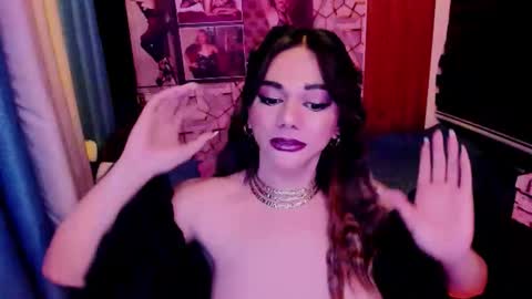 Snapshot of xdirtymistressx chatting on October 3, 9:20 am XDirtymistressX online show from October 3, 9:20 am