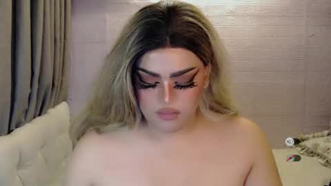 xsabbylicious69 online show from March 3, 8:32 am