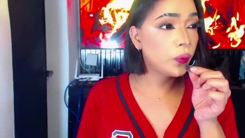 xxasian_goddessxx online show from May 22, 6:59 pm