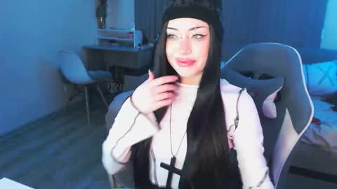 Yami online show from February 3, 9:09 pm