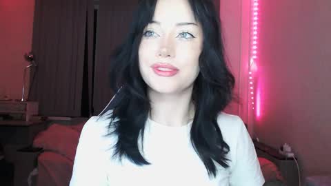 Yami online show from April 3, 9:46 pm