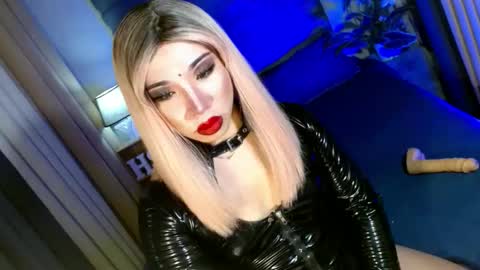 REYAN online show from February 10, 4:19 am