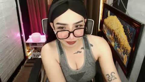 yassiered online show from April 18, 1:51 am