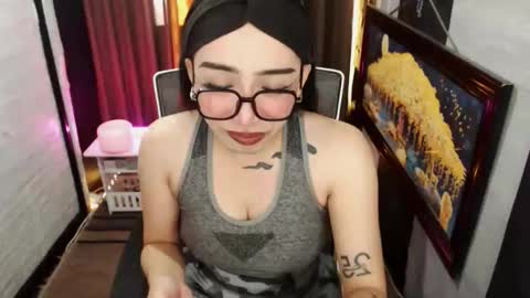 yassiered online show from April 24, 2:25 am