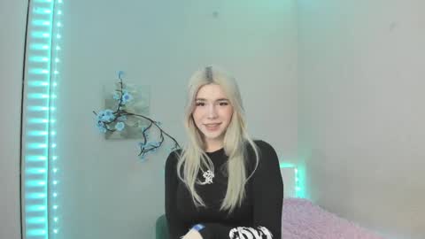 Alice online show from April 8, 12:50 pm