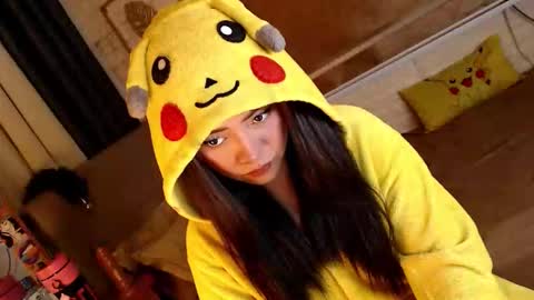 JEN  online show from March 11, 12:09 pm