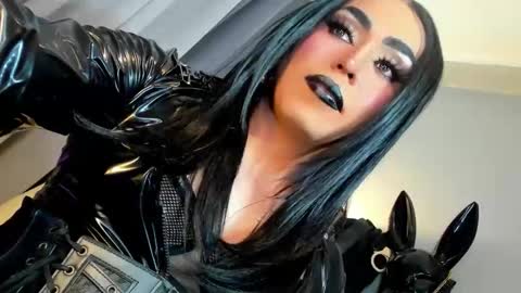  not into STINGY and CHEAP people online show from January 14, 2:09 am