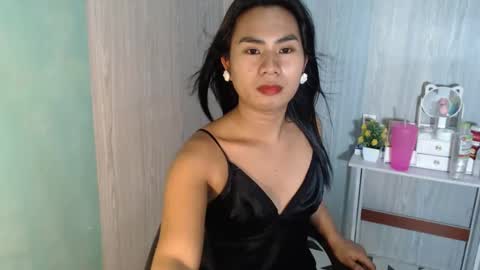 Mauie  online show from October 14, 3:18 am