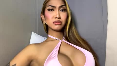 yourlovebella88 online show from March 12, 8:14 pm