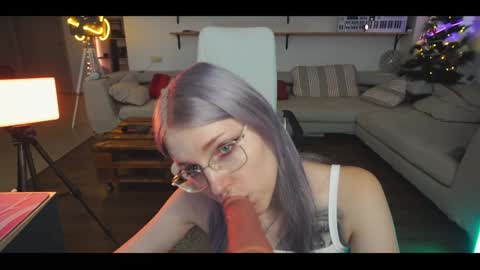 Snapshot of yourprettykate_ chatting on December 14, 9:18 am                                                      online show from December 14, 9:18 am