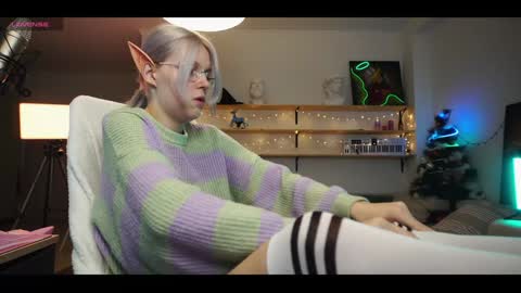 Snapshot of yourprettykate_ chatting on December 27, 8:02 am                                                      online show from December 27, 8:02 am