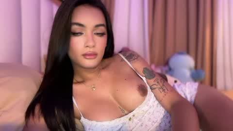 Goddes Renalyn online show from April 24, 8:45 pm