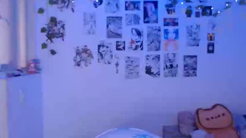 yuriko  online show from May 4, 10:04 pm