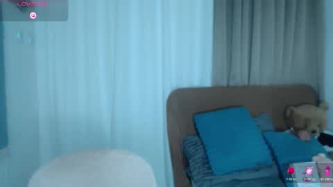 im your lovely zhaviabigcock here online show from April 23, 4:31 am