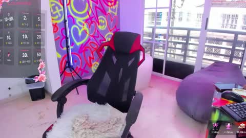 zoe_rose4 online show from December 17, 4:56 pm