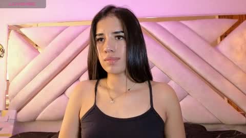 Zoe online show from April 22, 1:29 pm