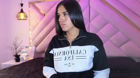 Zoe online show from April 24, 1:25 pm