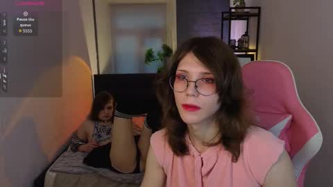 Zoria and Luna online show from March 26, 7:12 am