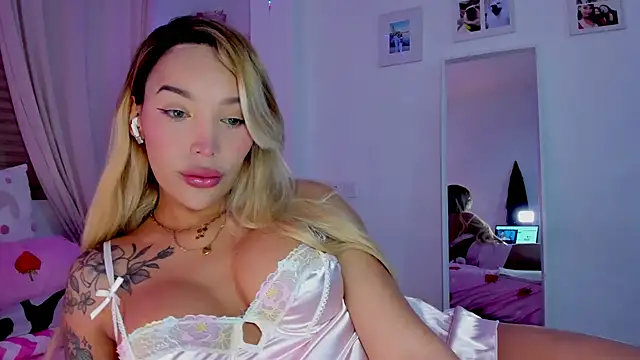  viioletweekend  online show from January 14, 6:17 pm