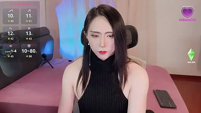 Snapshot of liliwang03 chatting on October 24, 12:10 pm liliwang03 online show from October 24, 12:10 pm