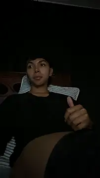 xhenisa  online show from February 5, 3:55 am