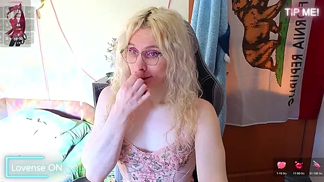 Lori Myaf online show from April 9, 1:50 pm