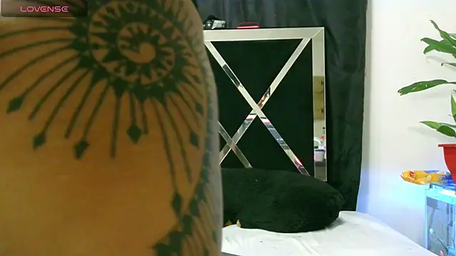 Snapshot of jessi_aston chatting on January 17, 11:44 pm jessi aston online show from January 17, 11:44 pm