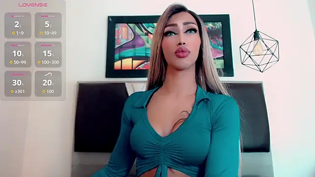 hilary rodriguez online show from February 13, 7:54 pm