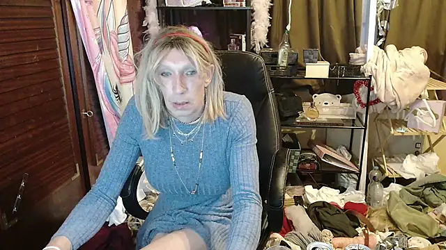 Ombeline1 online show from October 25, 4:57 pm