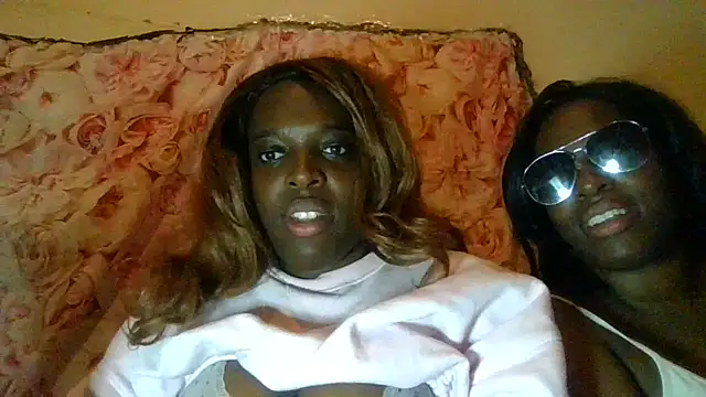 Brandyuk2 online show from October 24, 8:03 pm