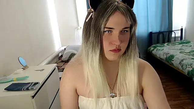 EvaMiron online show from March 12, 7:35 am