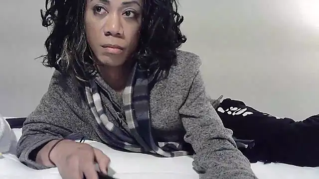 Snapshot of CaramelDipper chatting on February 3, 4:46 am CaramelDipper online show from February 3, 4:46 am