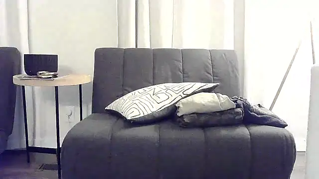 Snapshot of CaramelDipper chatting on March 21, 10:28 am CaramelDipper online show from March 21, 10:28 am