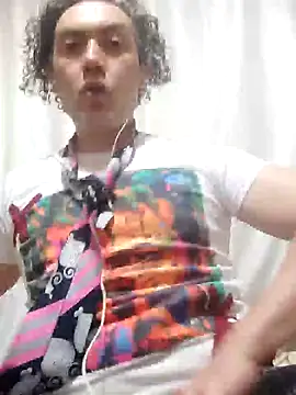 BeautifulAss83 online show from December 5, 9:33 pm