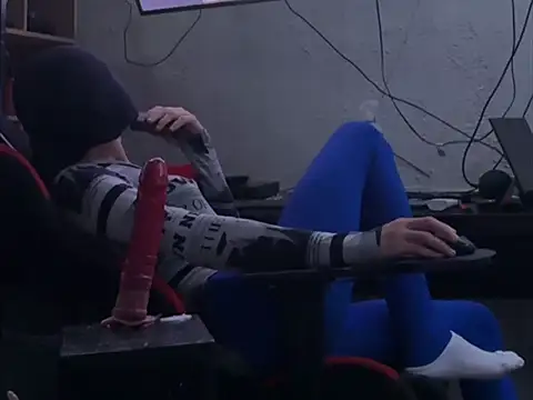 FemaleIssuing online show from January 18, 7:49 am