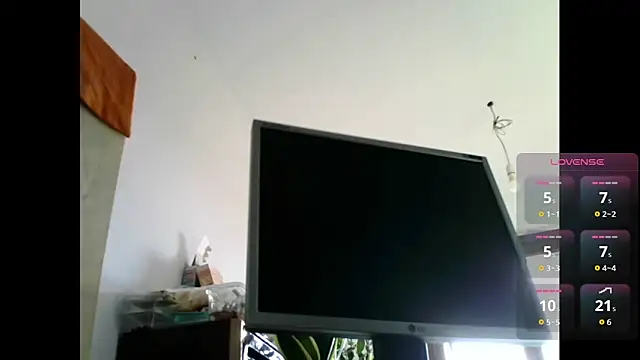 KlaudiaCD online show from March 12, 3:39 pm