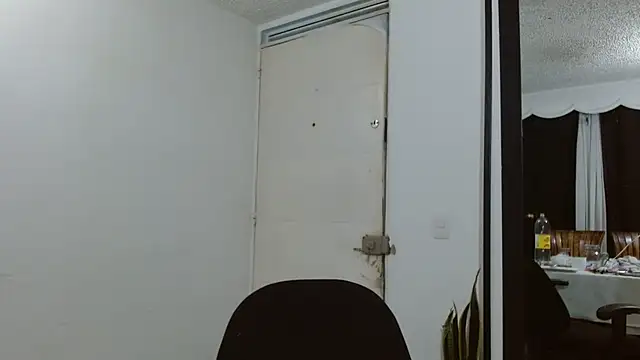  princess queen online show from March 13, 8:09 am