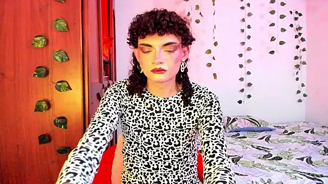 lucianromero online show from October 8, 3:30 am