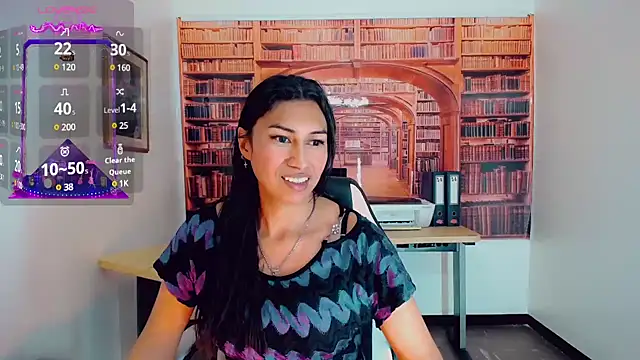 khiara moretti online show from December 17, 7:26 pm