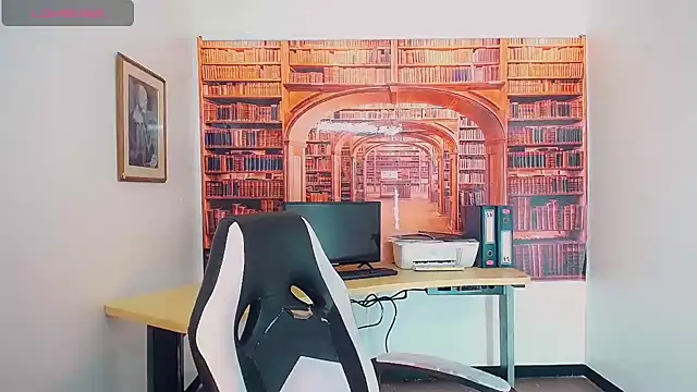 khiara moretti online show from February 8, 7:38 pm