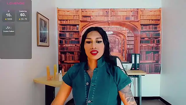 khiara moretti online show from February 27, 7:26 pm