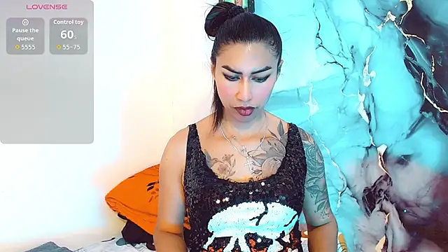 khiara moretti online show from November 22, 12:07 pm