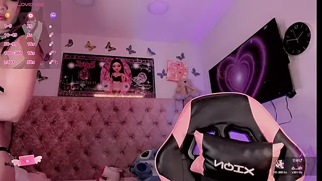 kimMaddiee online show from April 19, 5:52 am