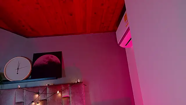 nahomi campbell online show from February 2, 7:35 pm