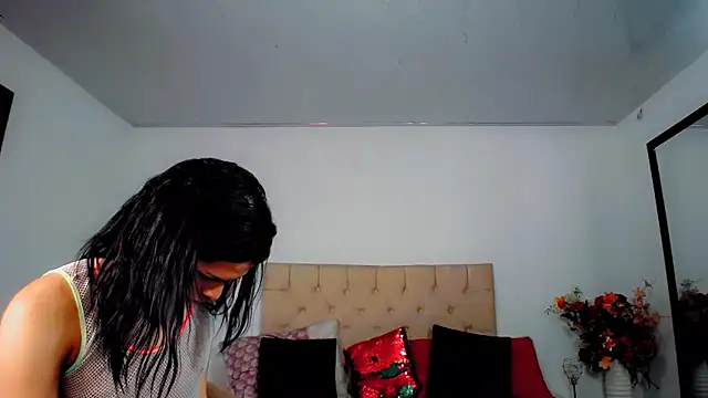 maria camilacms online show from October 24, 6:35 pm