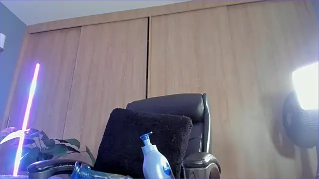 Bambi gurl online show from November 13, 2:10 am