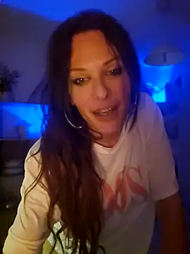 Snapshot of Luna_Kitanna chatting on January 5, 8:00 pm Luna Kitanna online show from January 5, 8:00 pm