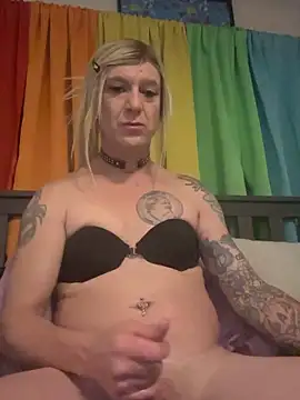 TSHeatherRiggs1 online show from December 27, 9:06 am